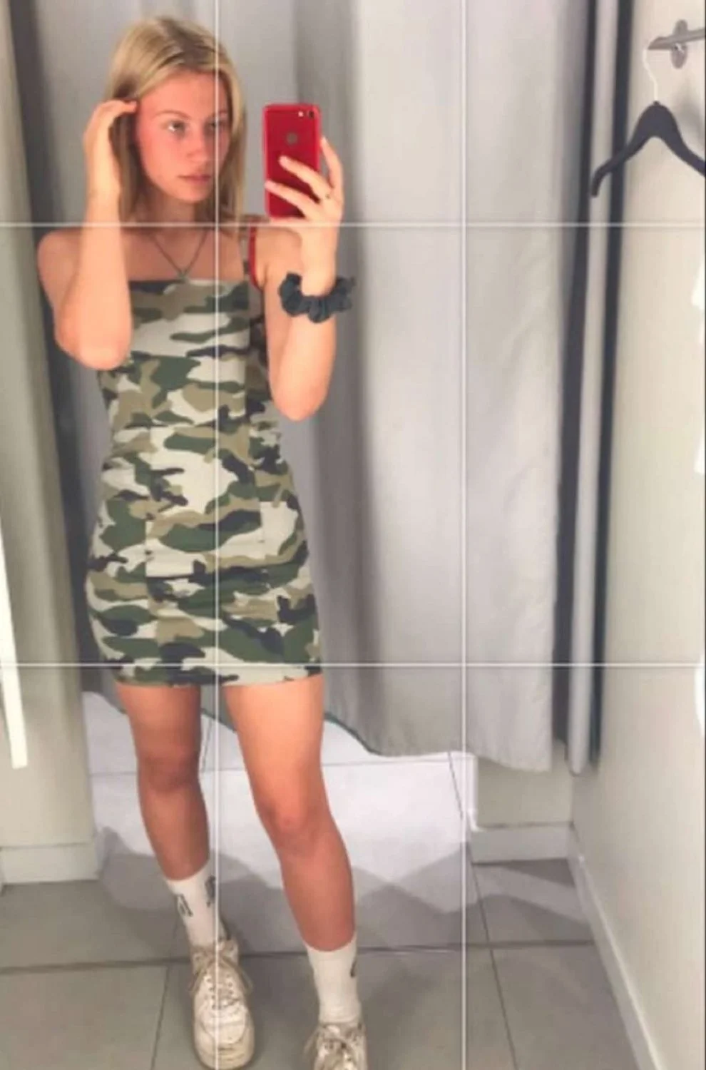 Hailee 19yo tease image 23