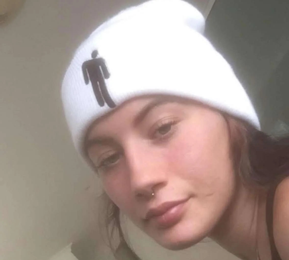 Hailee 19yo tease image 7
