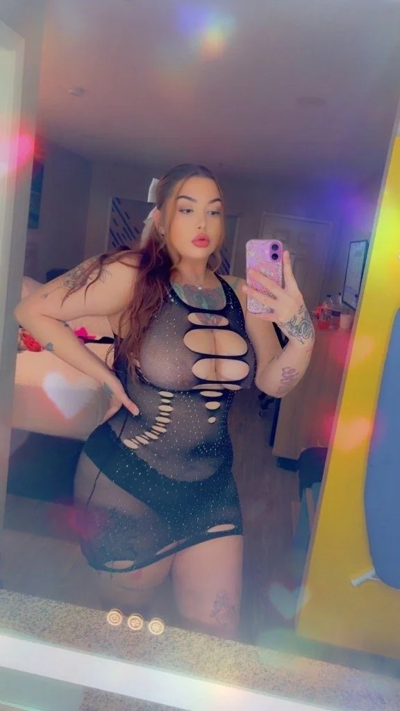 Corpus Latina BBWs image 11