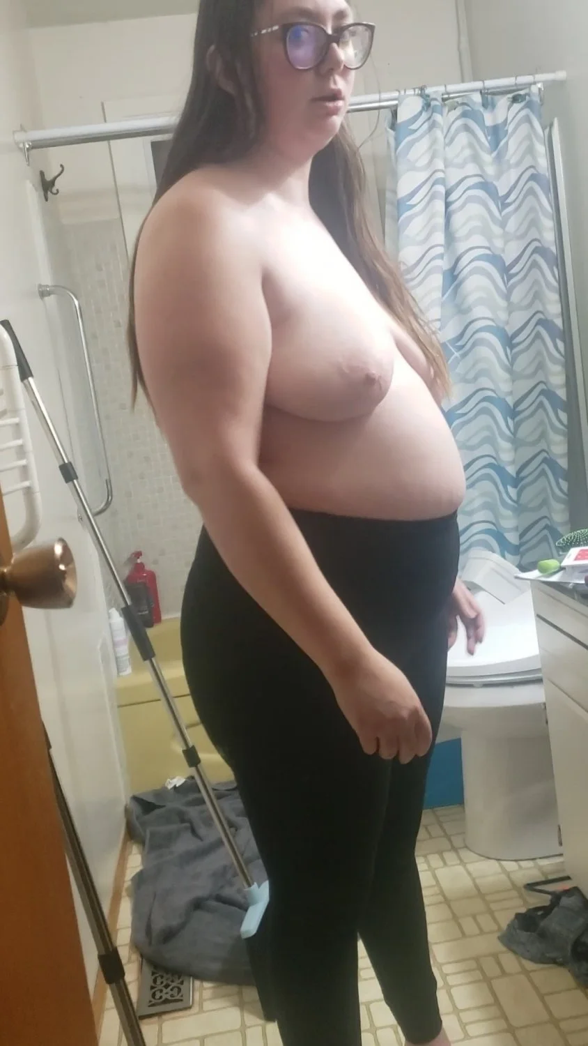 BBW Slut Kaylee takes a shower image 2