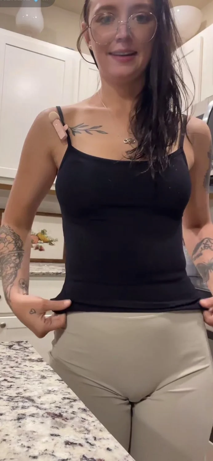 Sexy lives image 4