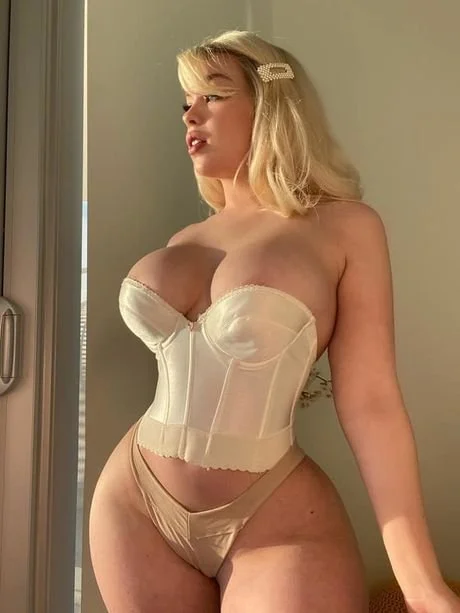 Busty Bubbly Blonde image 4