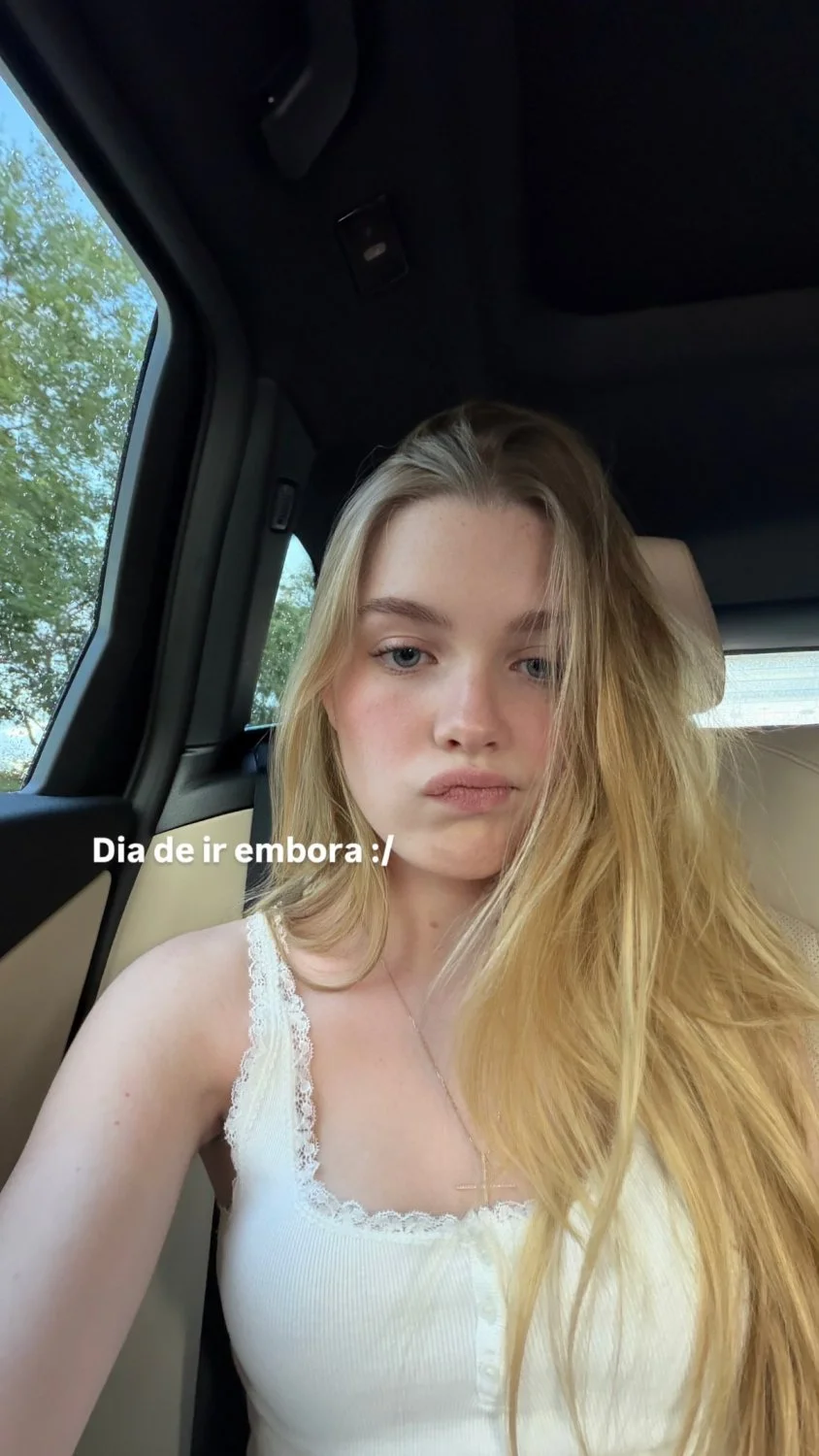 Novinha a beleza loira...Pietra Quintela lindona , muito gostosa !!! image 2
