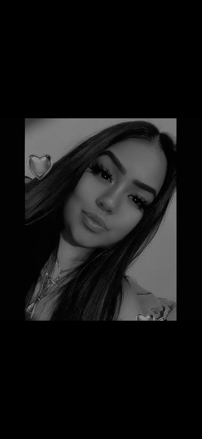 Ray from Chicago let’s trade latina image 2