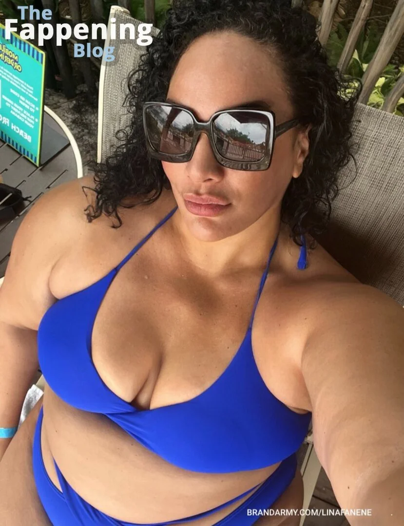 Nia Jax image 19