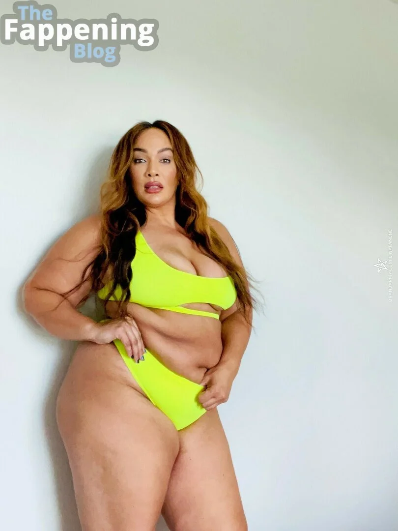 Nia Jax image 2