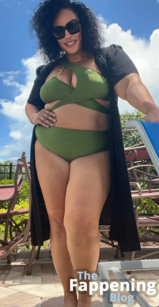 Nia Jax image 21
