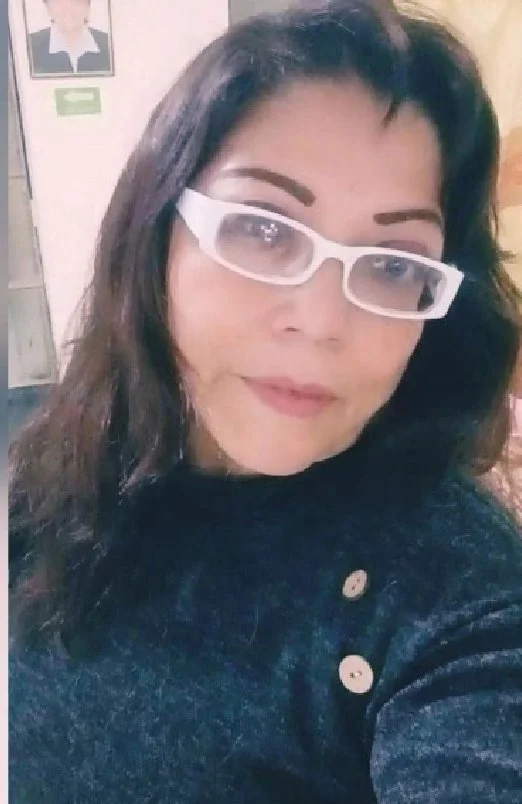 25. SEÑORA LAURA CULONA CUERPAZO INFIEL image 3