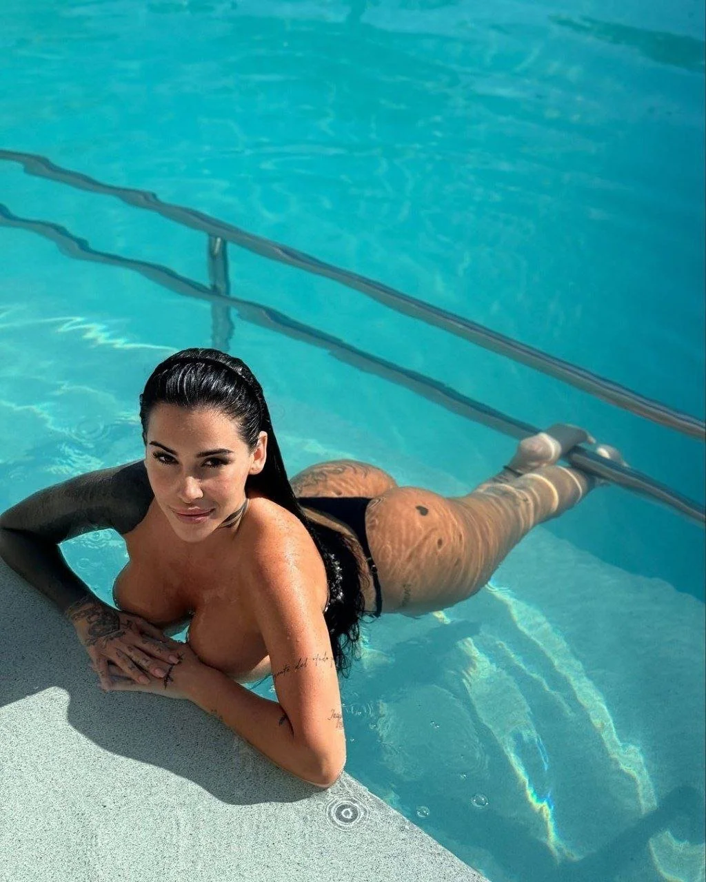Webslut Martita image 10