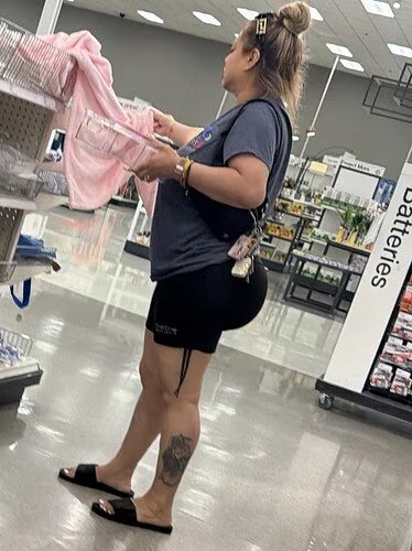 Plump heavy butt (not oc) image 10