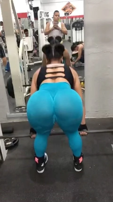 Jamaican 99 (gym thick teen) image 12