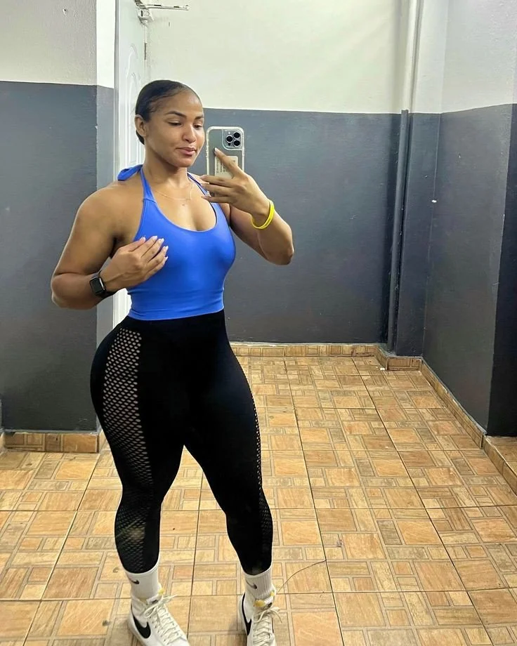 Jamaican 99 (gym thick teen) image 23