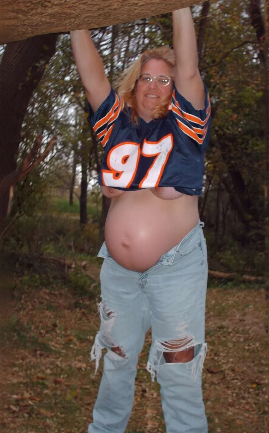 More naked mommys to be in the great outdoors image 3