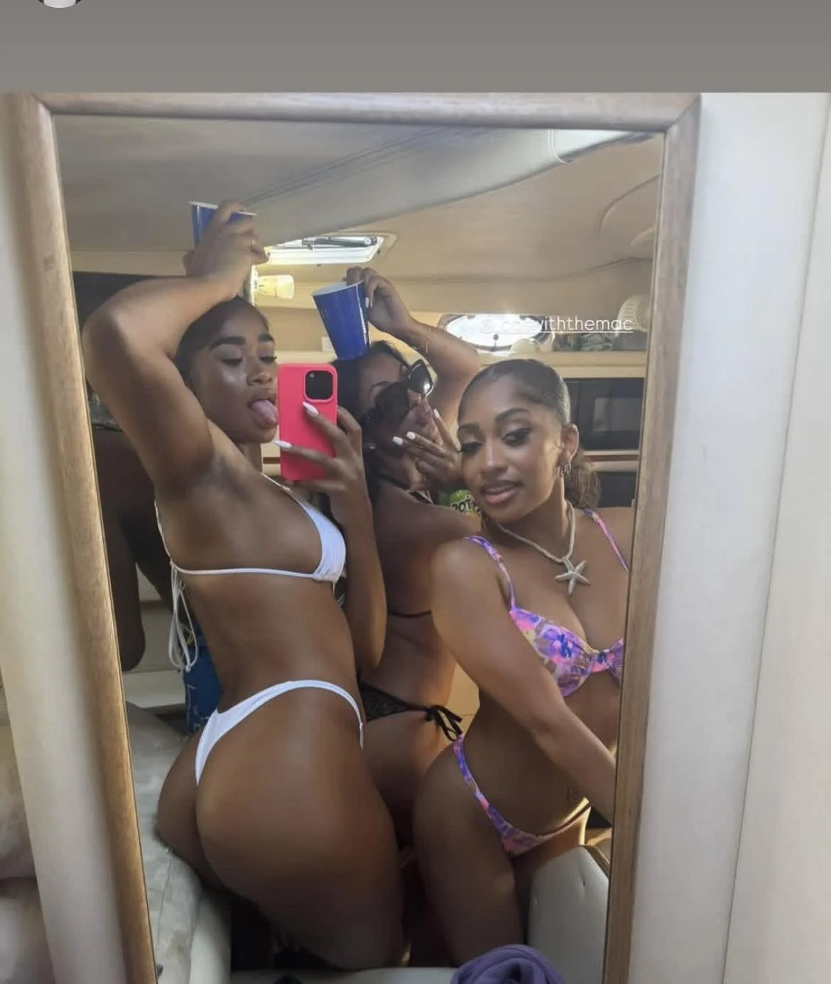 Slutty Chicago IG model image 4