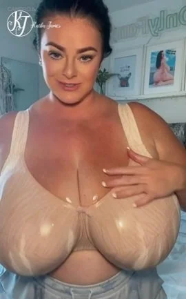 BBW BIG TITTIE🍈 SNOWBUNNY❄️🐇 JOI image 5