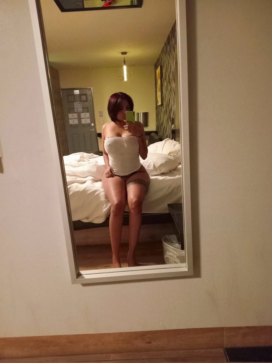 NIDYA GARCIA SEXY EX-POLI MEXICANA image 10