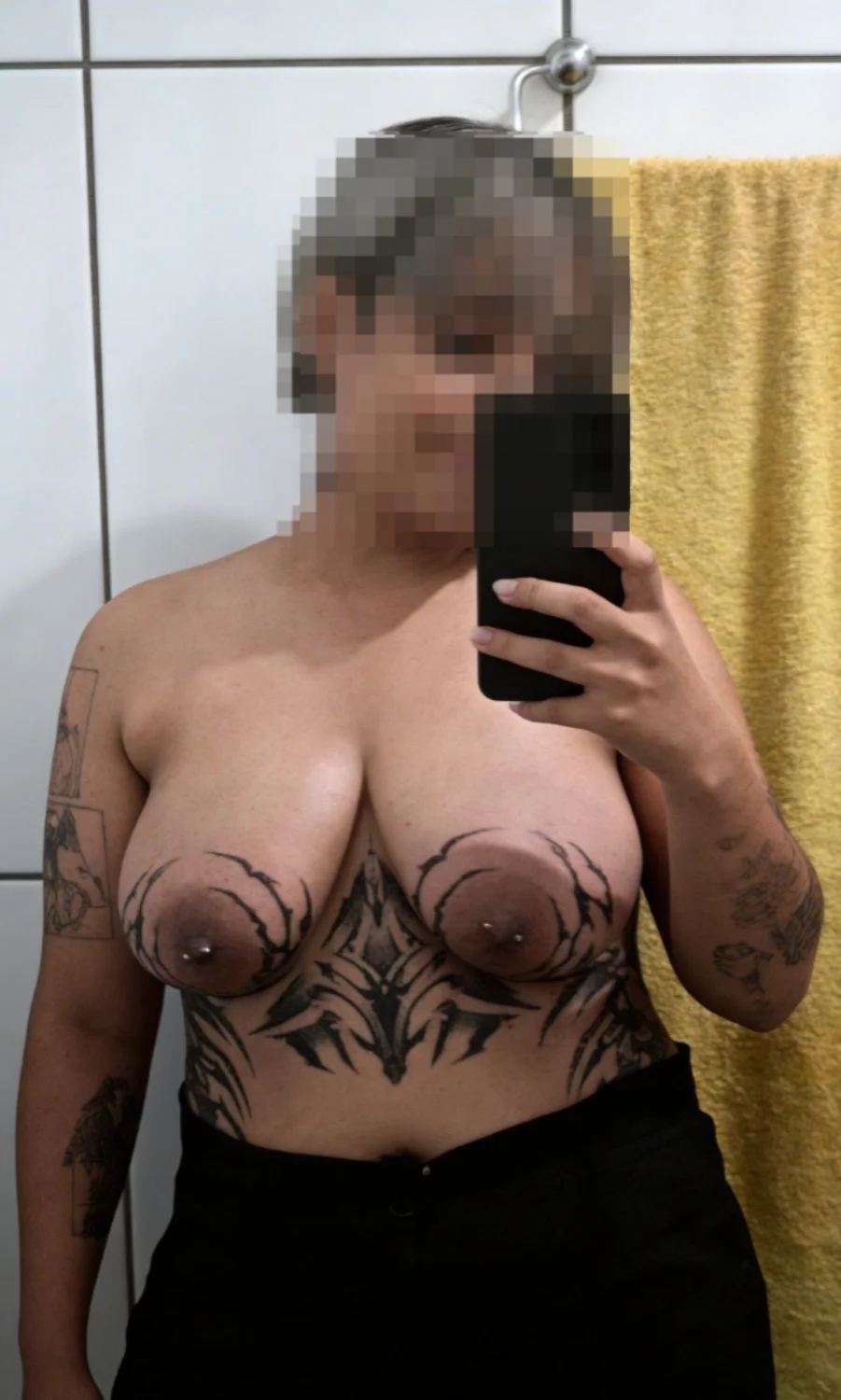 Gótica + Tatuda = Perfeição image 24