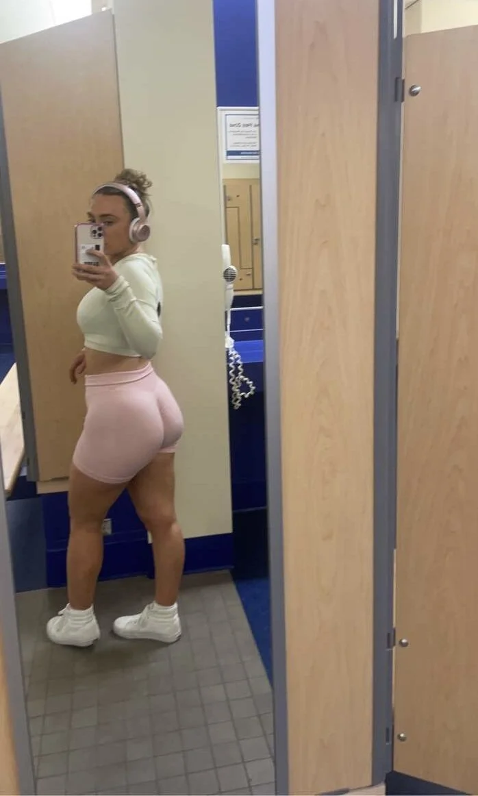 Amateur College Slut Snap Leak, DM for Full Set image 7