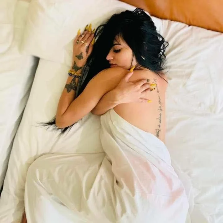 Cubana tatuada le manda videos al novio🔥🇨🇺 image 2