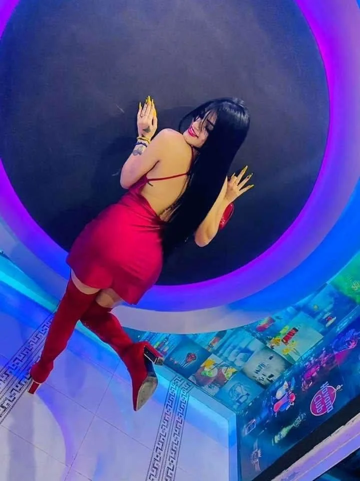 Cubana tatuada le manda videos al novio🔥🇨🇺 image 5
