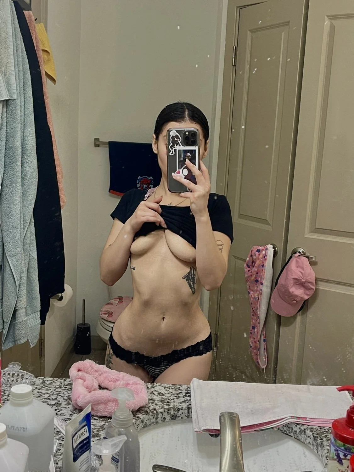 Amateur Latina leaked image 42