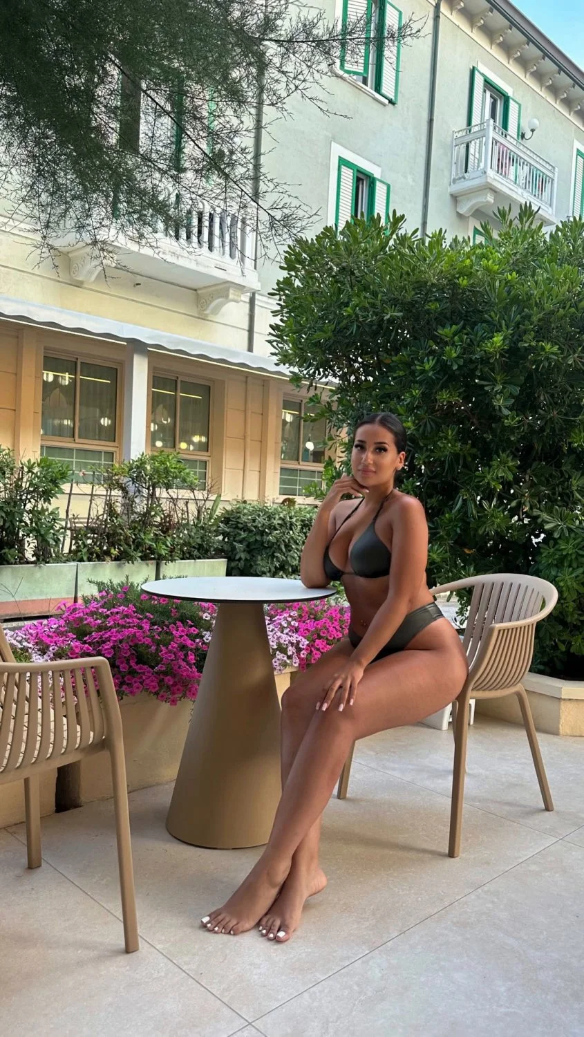 italian influencer ai 2 image 3