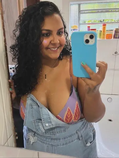 Pezinhos perfeito Gordinha peituda Gostosa cover image