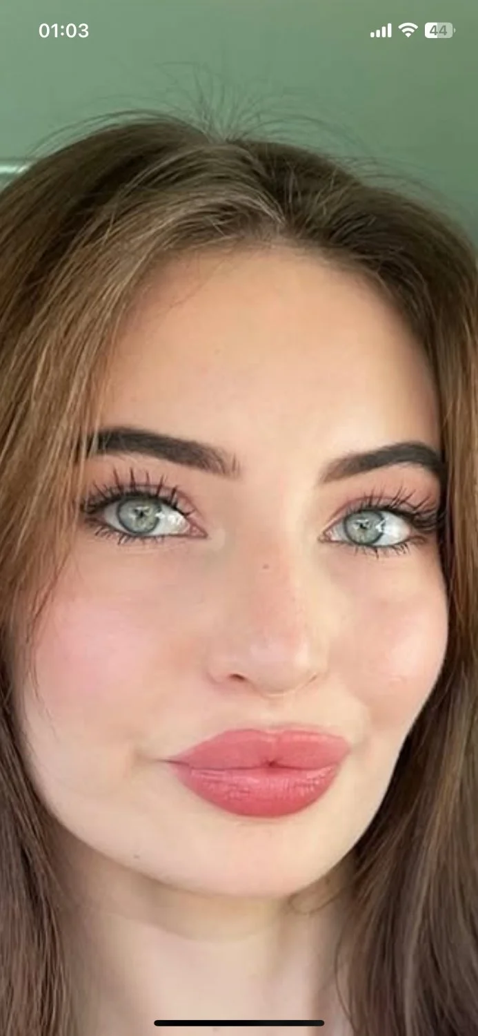 Insane body teen. Perfect body beautiful face. Big lips image 11