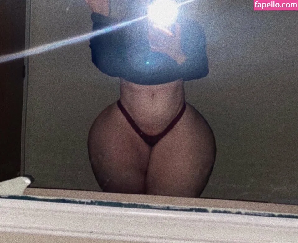 huge pawg image 18