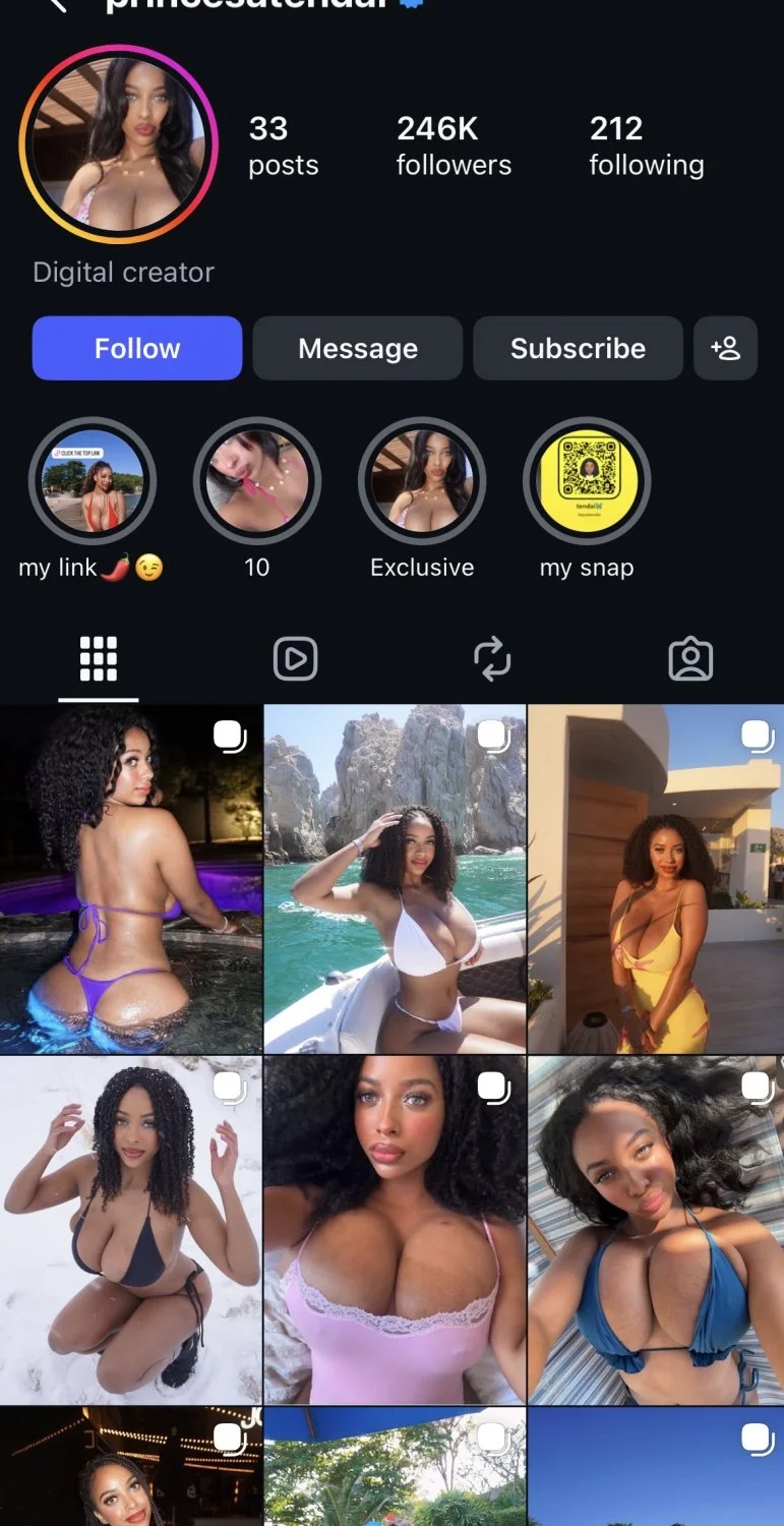 Huge black tits baddie 😫 image 1