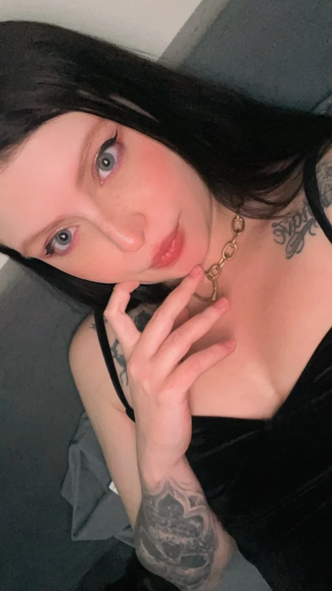 amandinha branquinha mineira dos olhos azuis muito gata toda rosinha image 36