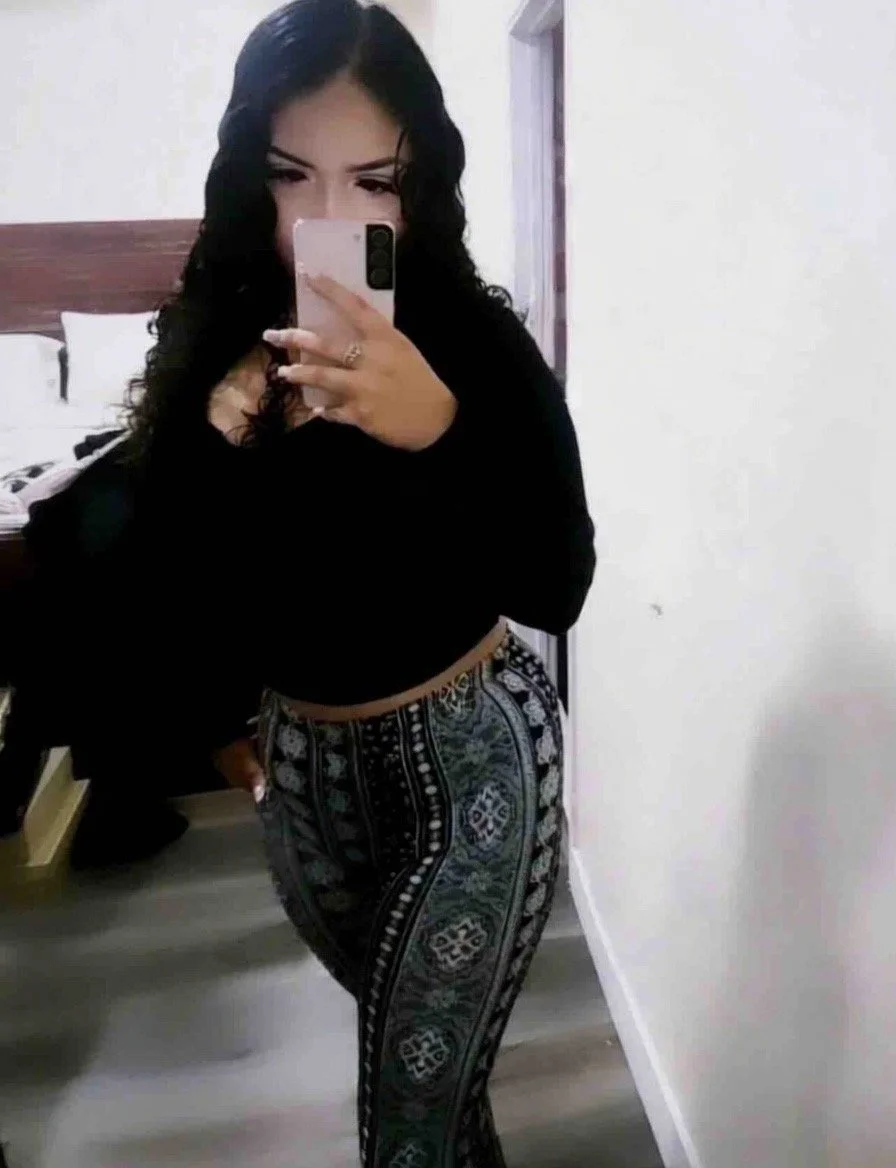 Ghetto Latina mami slut loves showing off her tits and ass main image