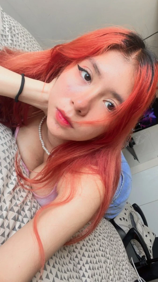 VickJoy tetona teen image 14