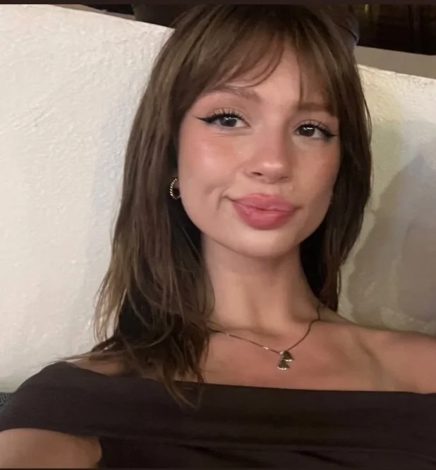 Thick and busty Canadian slut Ella image 5
