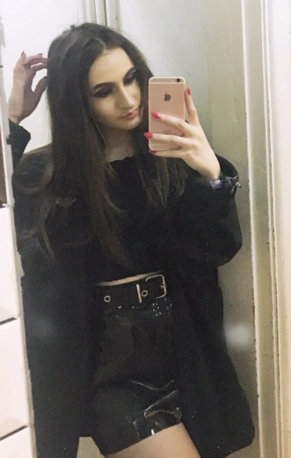 Rosie, adorable goth cumslut image 3