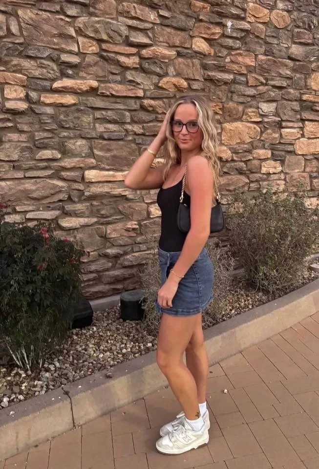 Meet the newest addition to the stable: Chloe, 20, from Washington. Kik me at OGBullKing. image 6