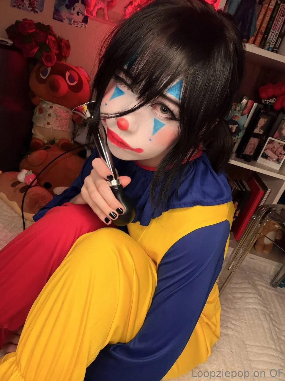 Cute clown girl cosplay image 10