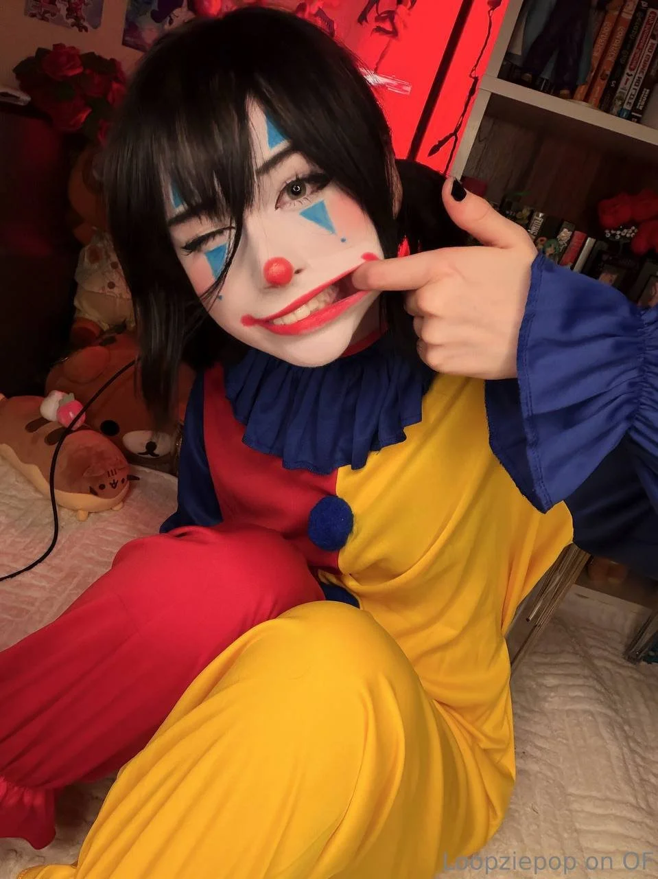 Cute clown girl cosplay image 4