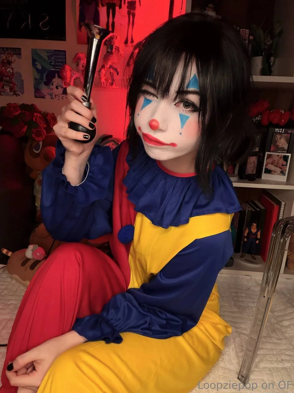 Cute clown girl cosplay image 5