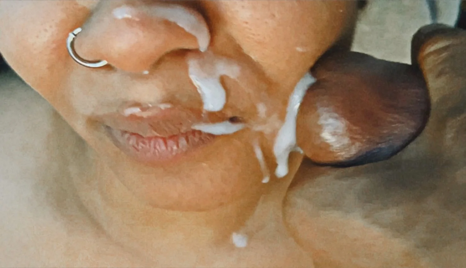 Thick facial surprise for lightskin amateur main image