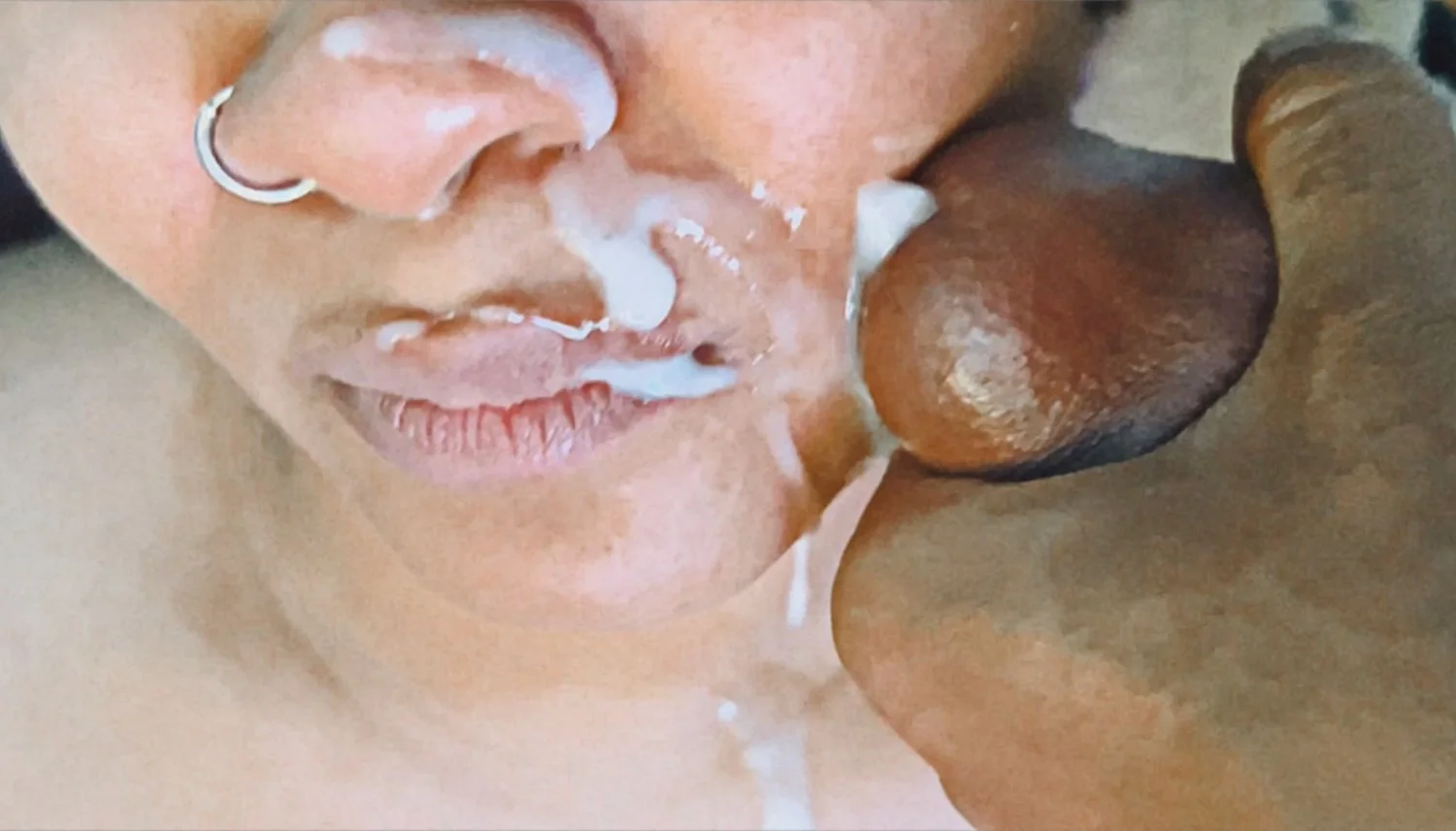 Thick facial surprise for lightskin amateur image 2