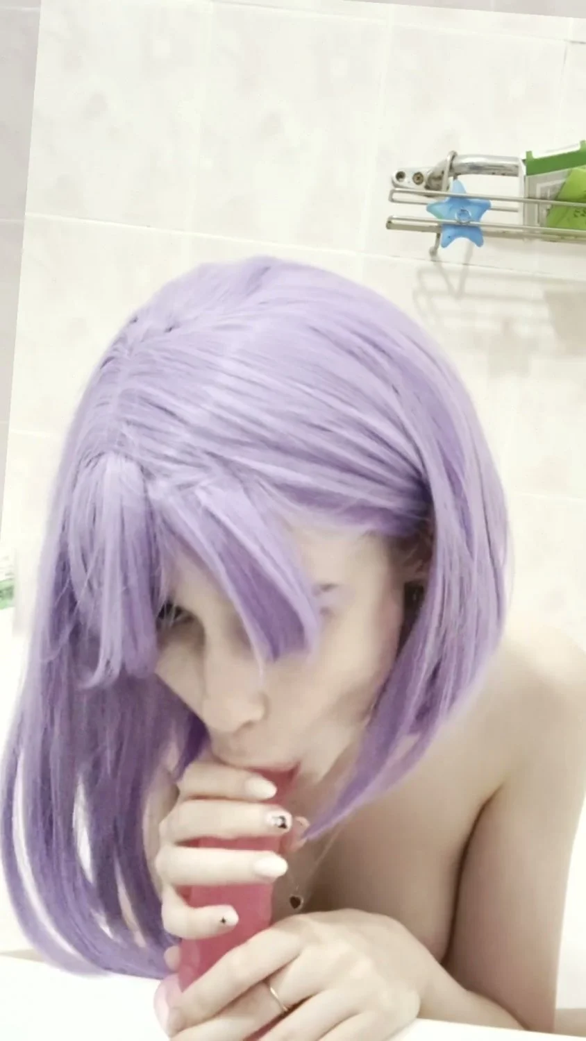 🔞 Sexy round ass petite teasing naked wet pussy 🍑💦 OF now main image