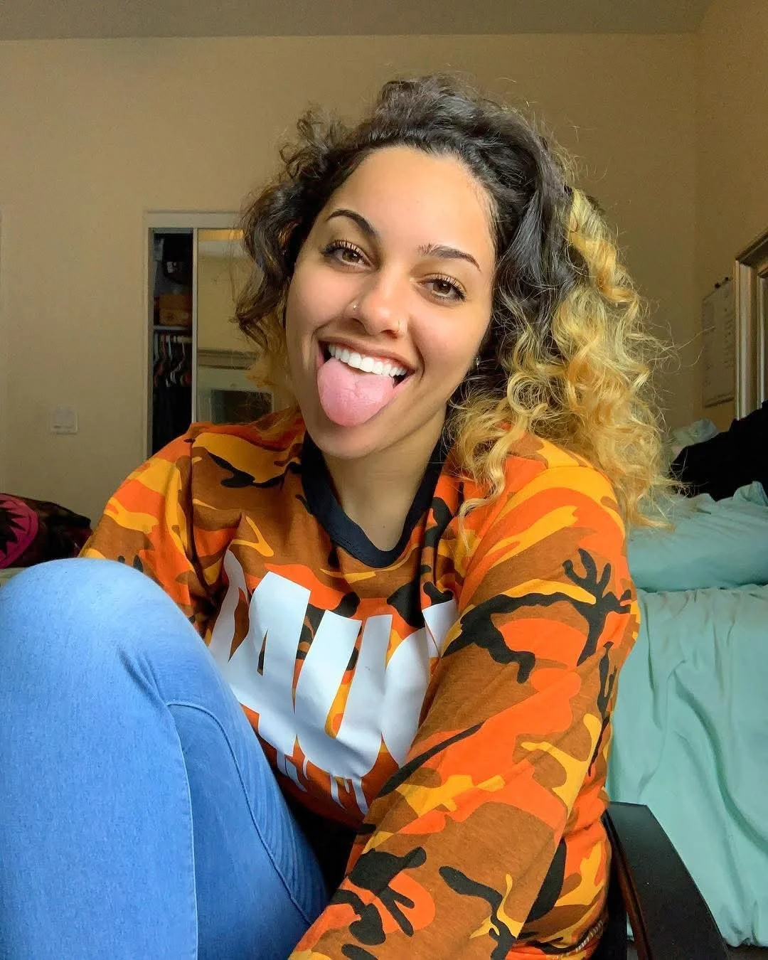 Pretty lightskin image 2