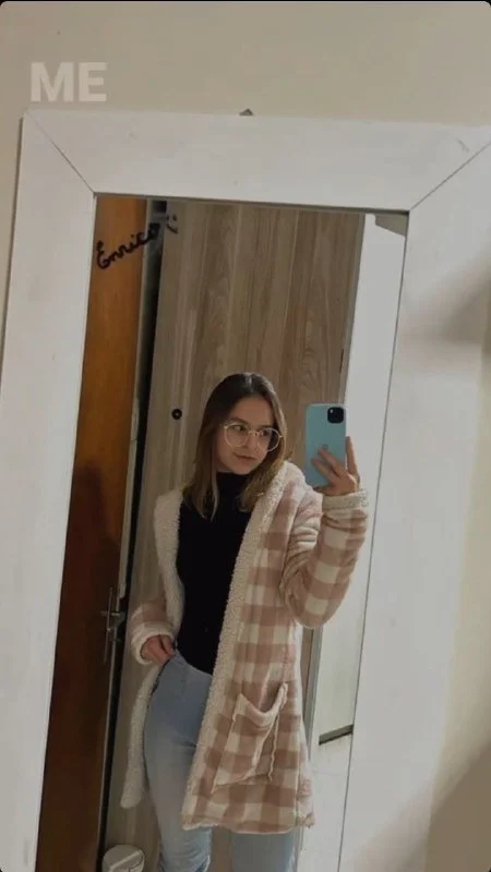 Namorada novinha foi vazada se exibindo e dando muito image 3