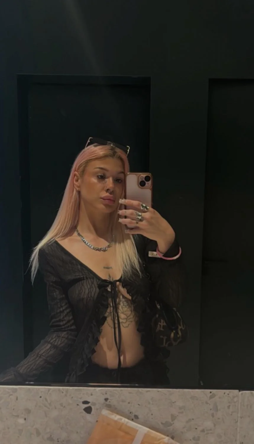 Exposing friend image 27