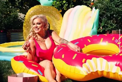 Taya...Valkyrie cover image