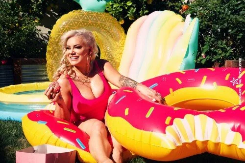 Taya...Valkyrie main image