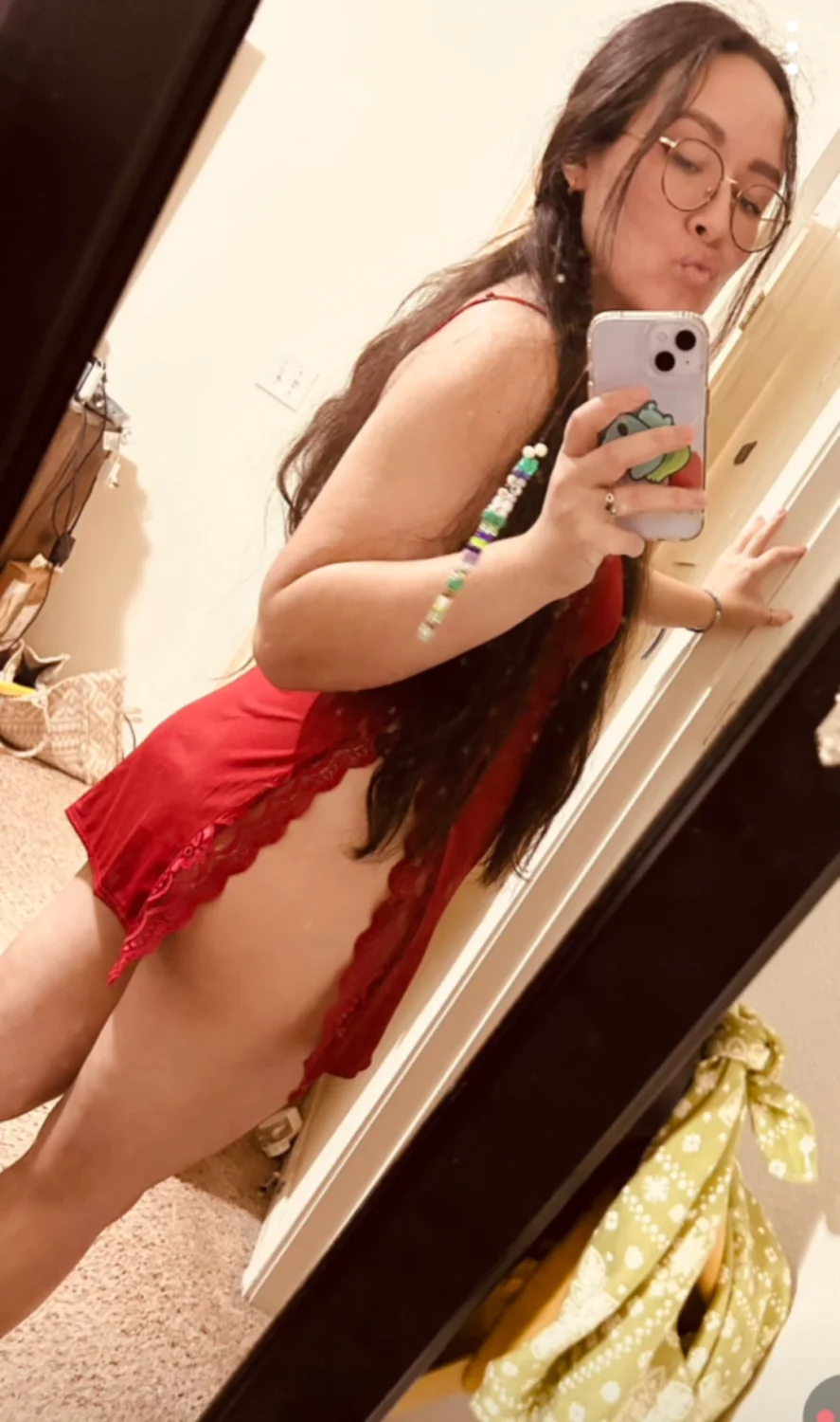 Amateur Latina Wife image 29