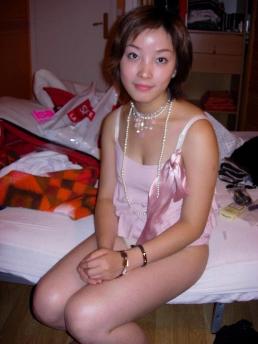Chinese amateur milf 39 image 13