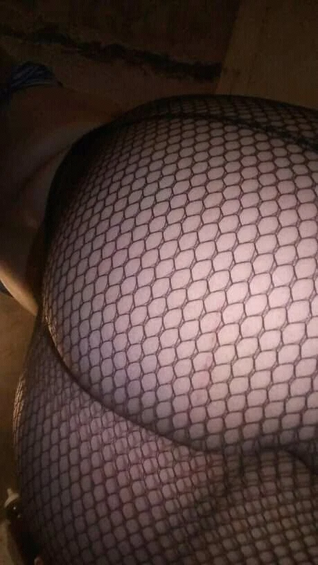 Cornudo nos comparte a la puta de su novia image 27